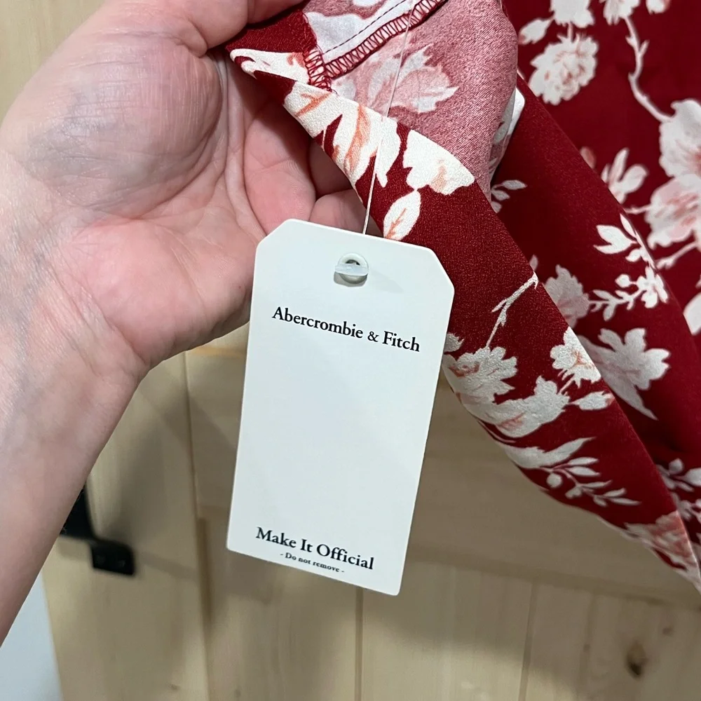 NWT Abercrombie & Fitch Off-the-Shoulder Floral Mini Dress, Size Medium. - Picture 8 of 10